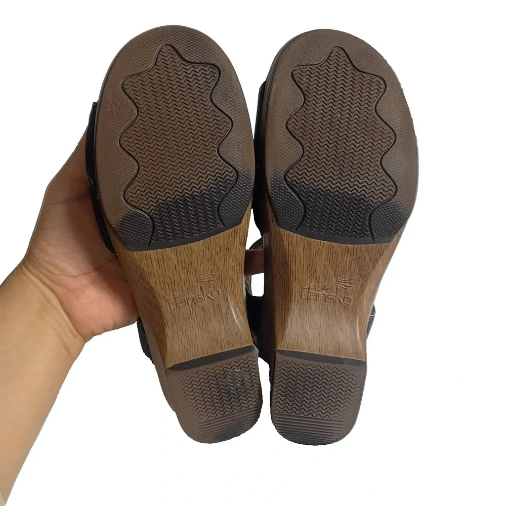 Dansko Sigrid Leather Wedge Sandals Size 39 /US 8.5 Black Strappy Casual Summer
